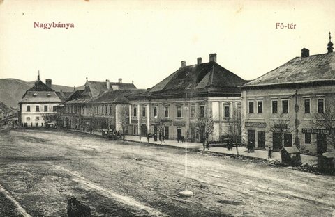 The main square of Nagybánya, c. 1910.