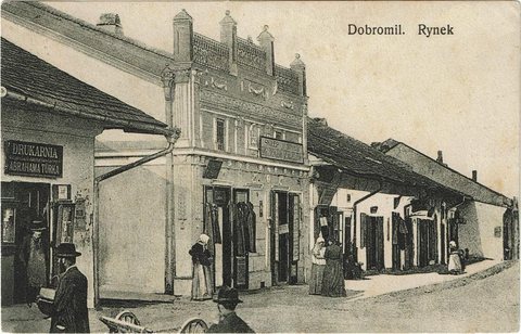 The market square of Dobromil around 1910, with the printing house of Abraham Turk.