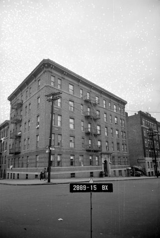 1702 Clay Avenue, Bronx, about 1940: the Wahrsager home on Elias’s and Charles’s draft registrations.