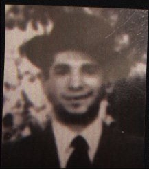 Chaim Leib Brecher, son of Asher and Pesel.