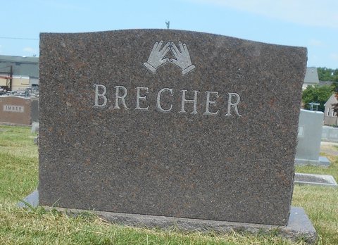 The Brecher family headstone of Leon and Fanny Brecher, with the hands of the Kohanim, Shaarei Tfiloh Cemetery, Baltimore.