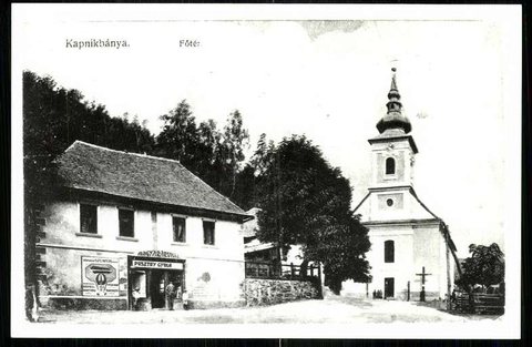 Postcard “Kapnikbánya — Főtér”: the main square of Kapnikbánya (Cavnic) with the church, early 1900s — the birthplace of Rosa Brecher’s children Alex, Joseph an